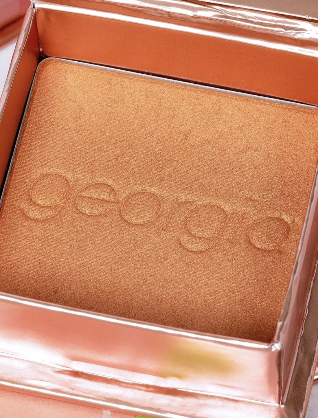 Benefit Georgia Box O Powder Blusher