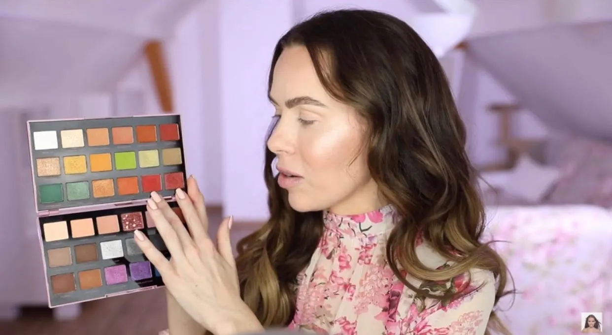 Revolution x Petra XOXO Contour and Highlight Palette