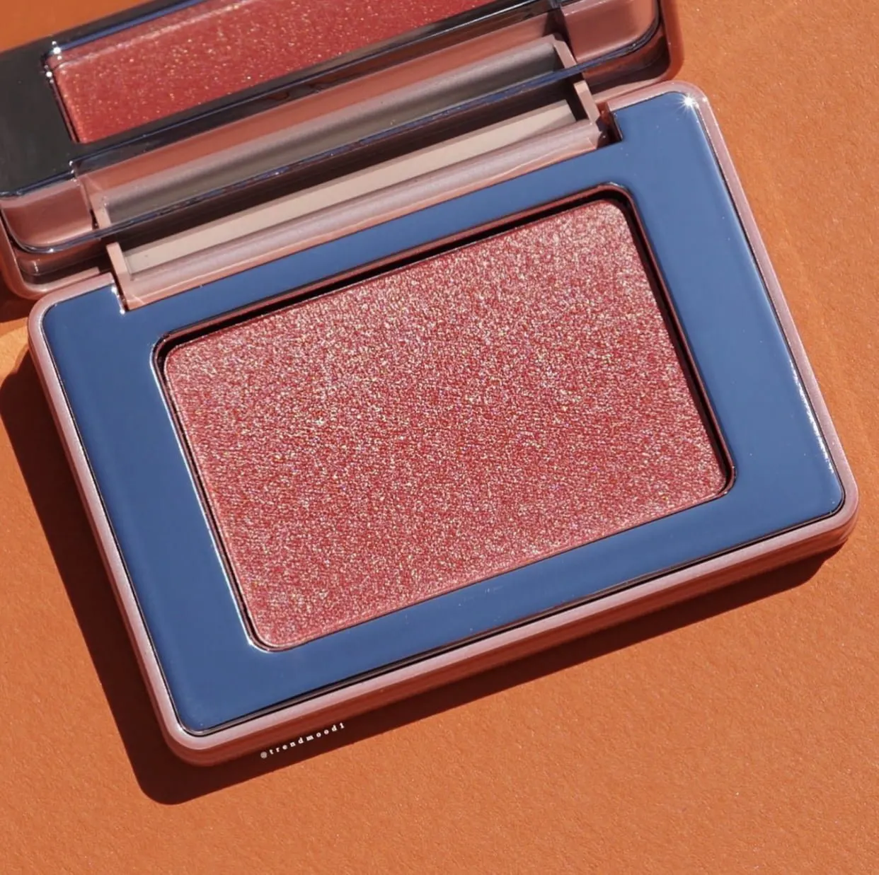 Natasha Denona Mini Bloom Highlighting Blush 3 Natasha Denona Mini Bloom Highlighting Blush