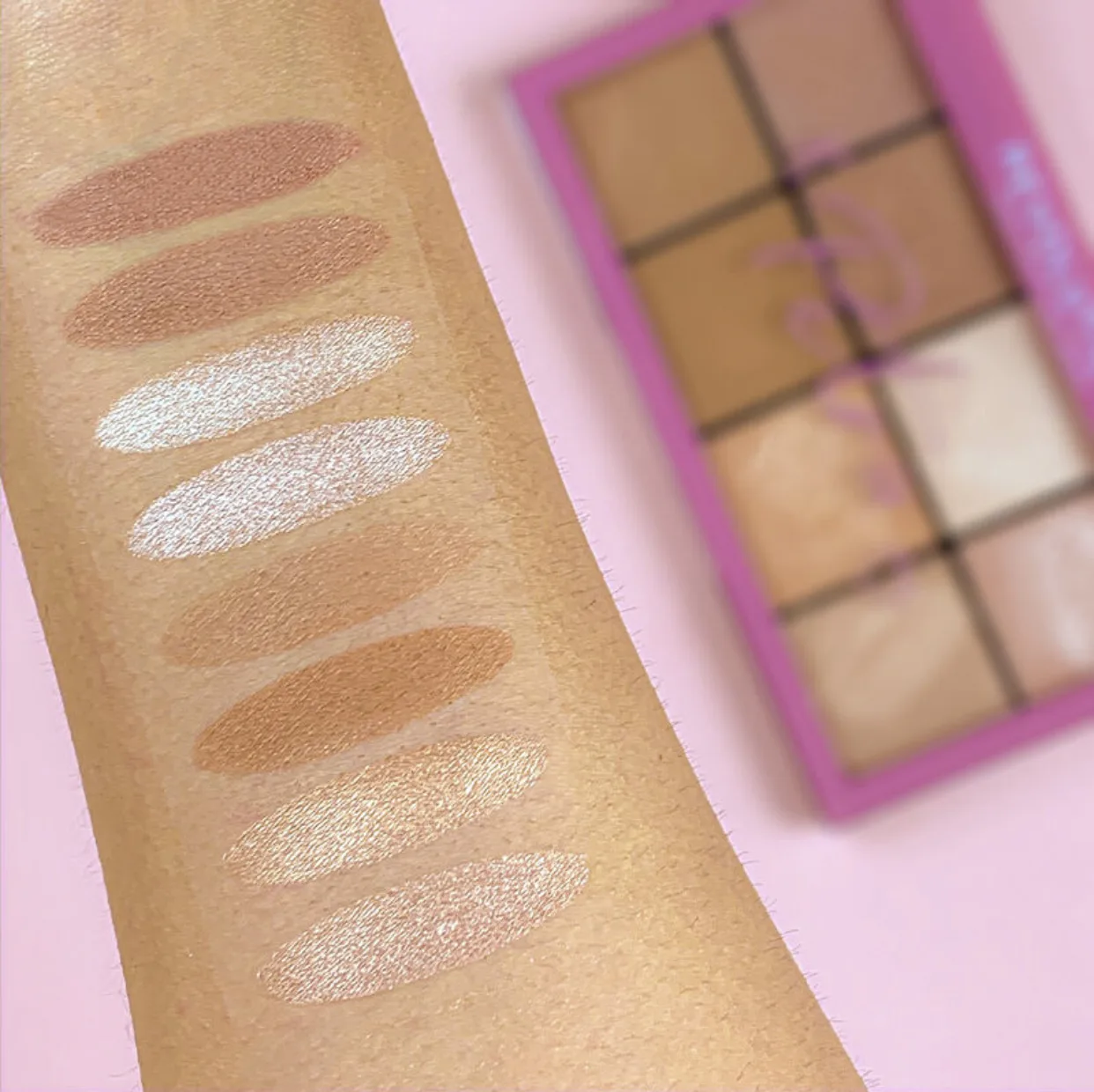 Revolution x Petra XOXO Contour and Highlight Palette