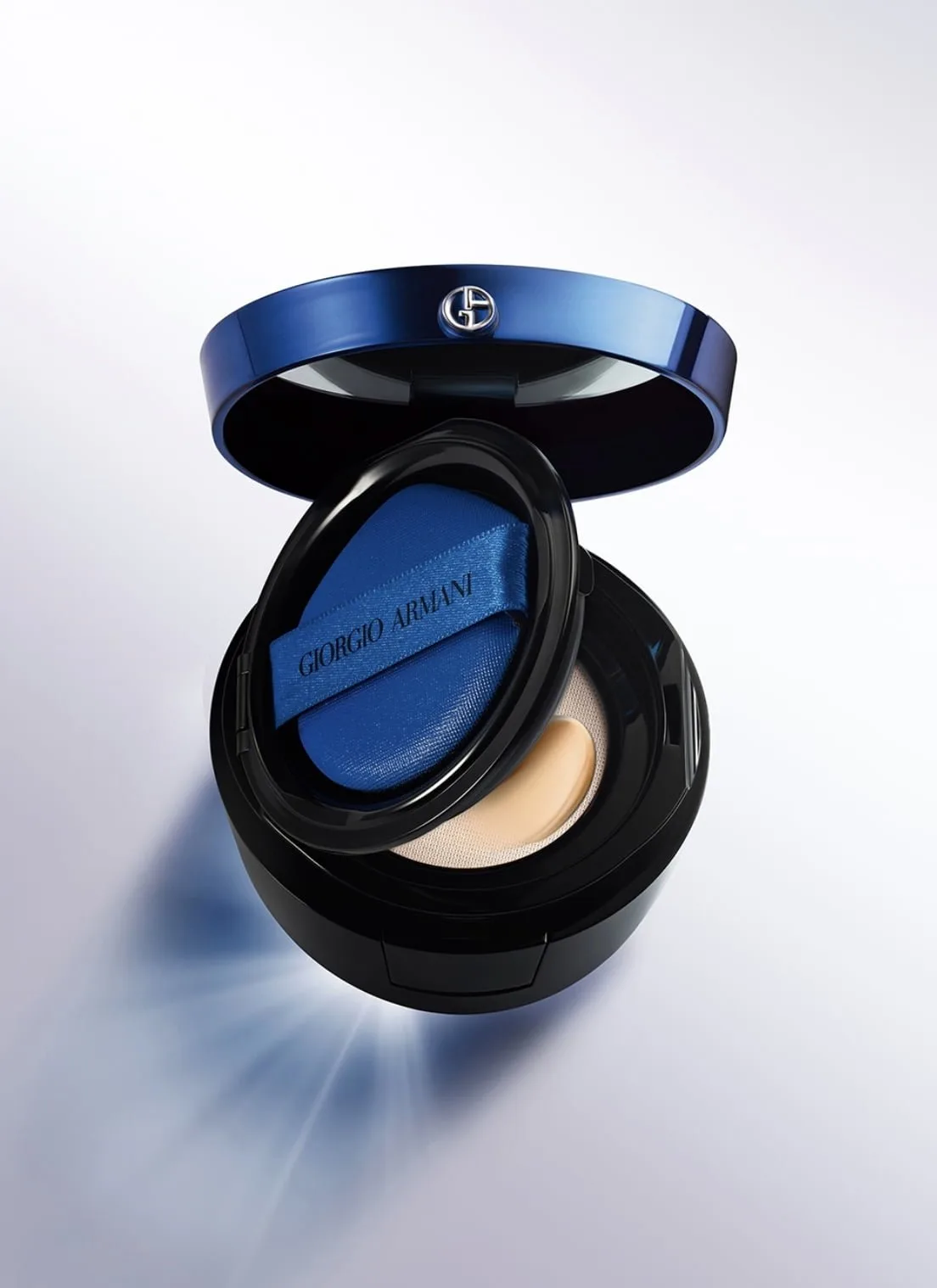 Giorgio Armani Designer Essence in Balm Mesh Cushion Foundation