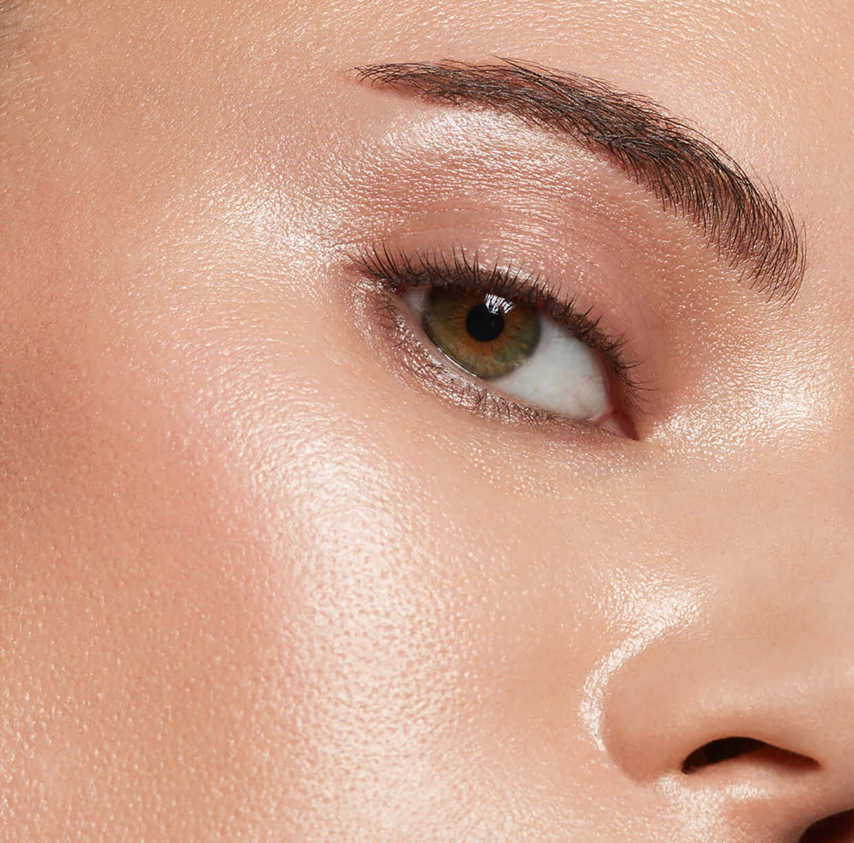 Illamasqua Beyond Liquid Highlighter Collection