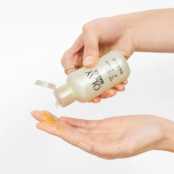Olay Radiant AHA Resurfacing Peel Face Mask