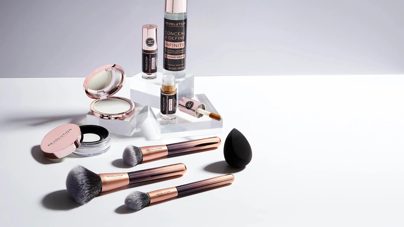 Revolution Conceal and Define Infinite Setting Spray