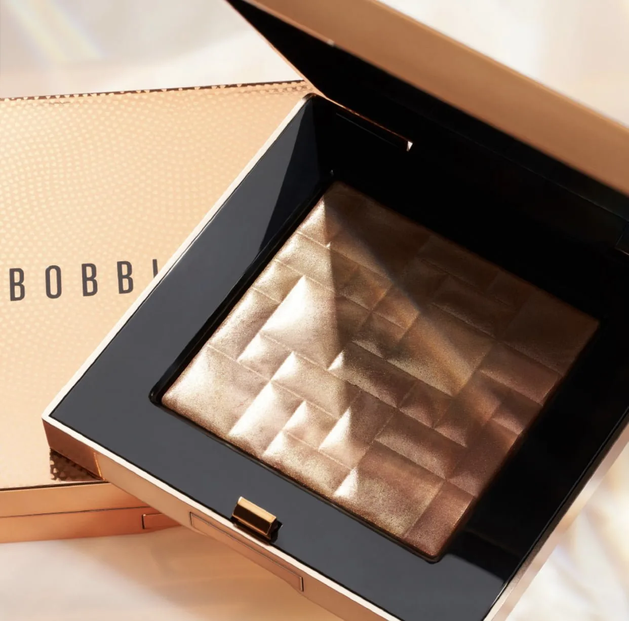 Bobbi Brown Summer Glow Collection 2020
