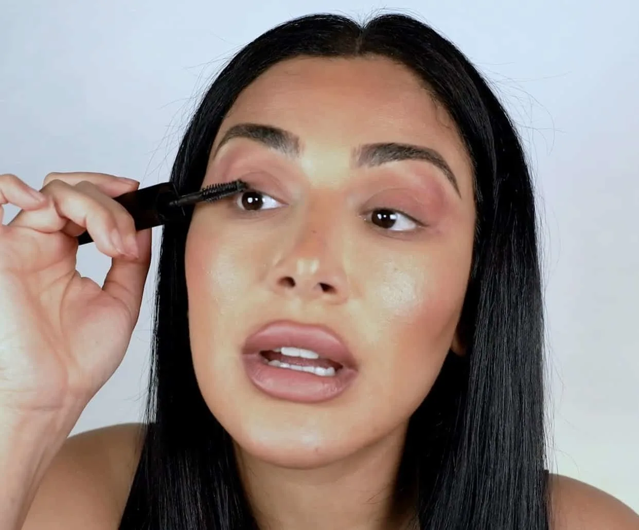 Huda Beauty Legit Lashes Mascara Reveal!