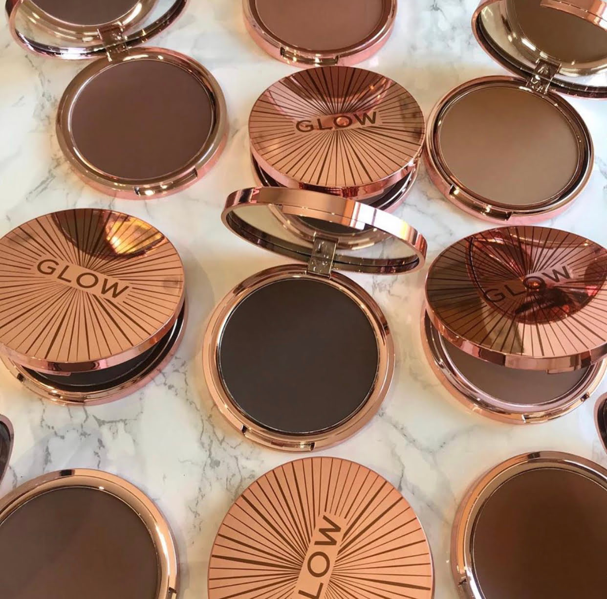 Revolution Glow Splendour Ultra Matte Bronzer