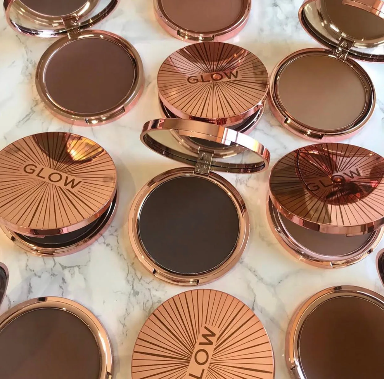 Revolution Glow Splendour Ultra Matte Bronzer