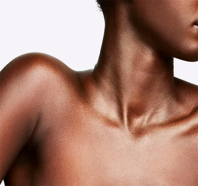 MAC Bronzelite Strobe Body Lotion