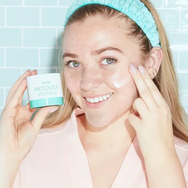 Tarte Knockout Brightening Gel Moisturizer