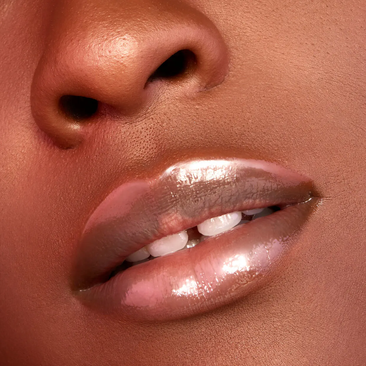 Huda Beauty Silk Hydra Plumping Lip Balm