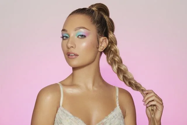Morphe x Maddie Ziegler The Imagination Collection