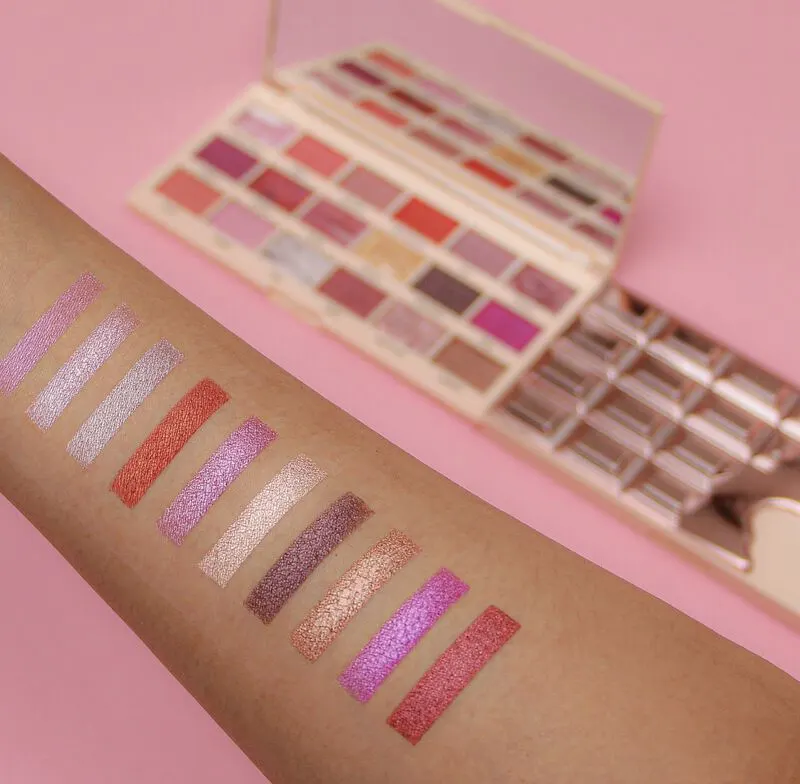 I Heart Revolution Marble Rose Gold Chocolate Eyeshadow Palette