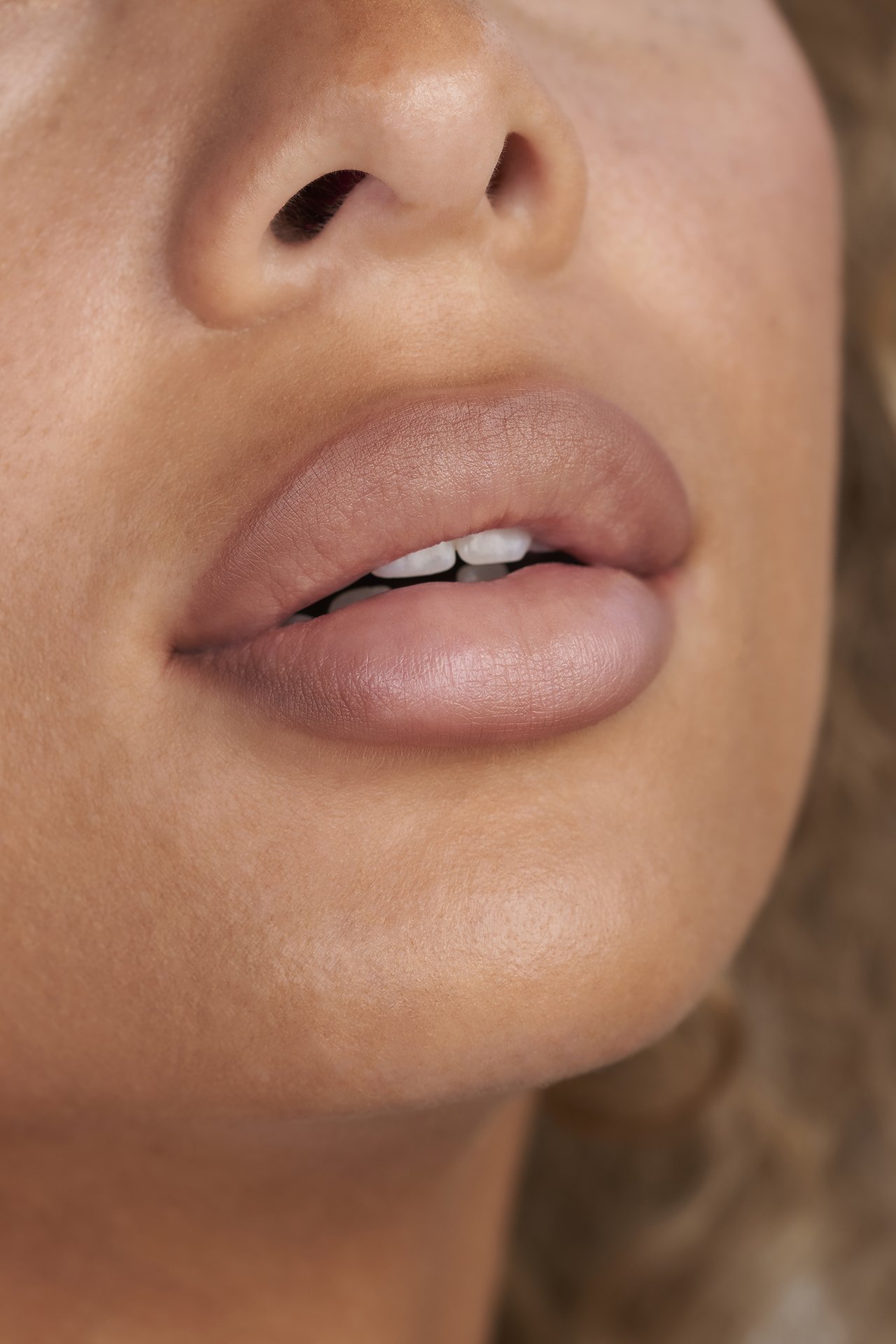 Em Cosmetics Soft Blur Velvet Lip Liner 1