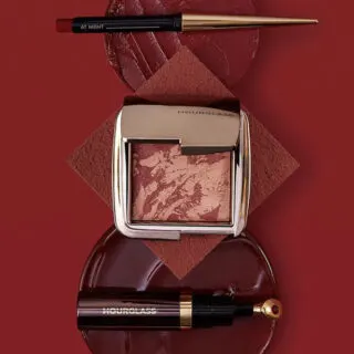 Hourglass At Night Ambient Lighting Blush