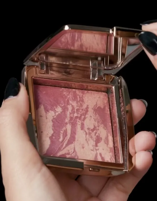 Hourglass At Night Ambient Lighting Blush