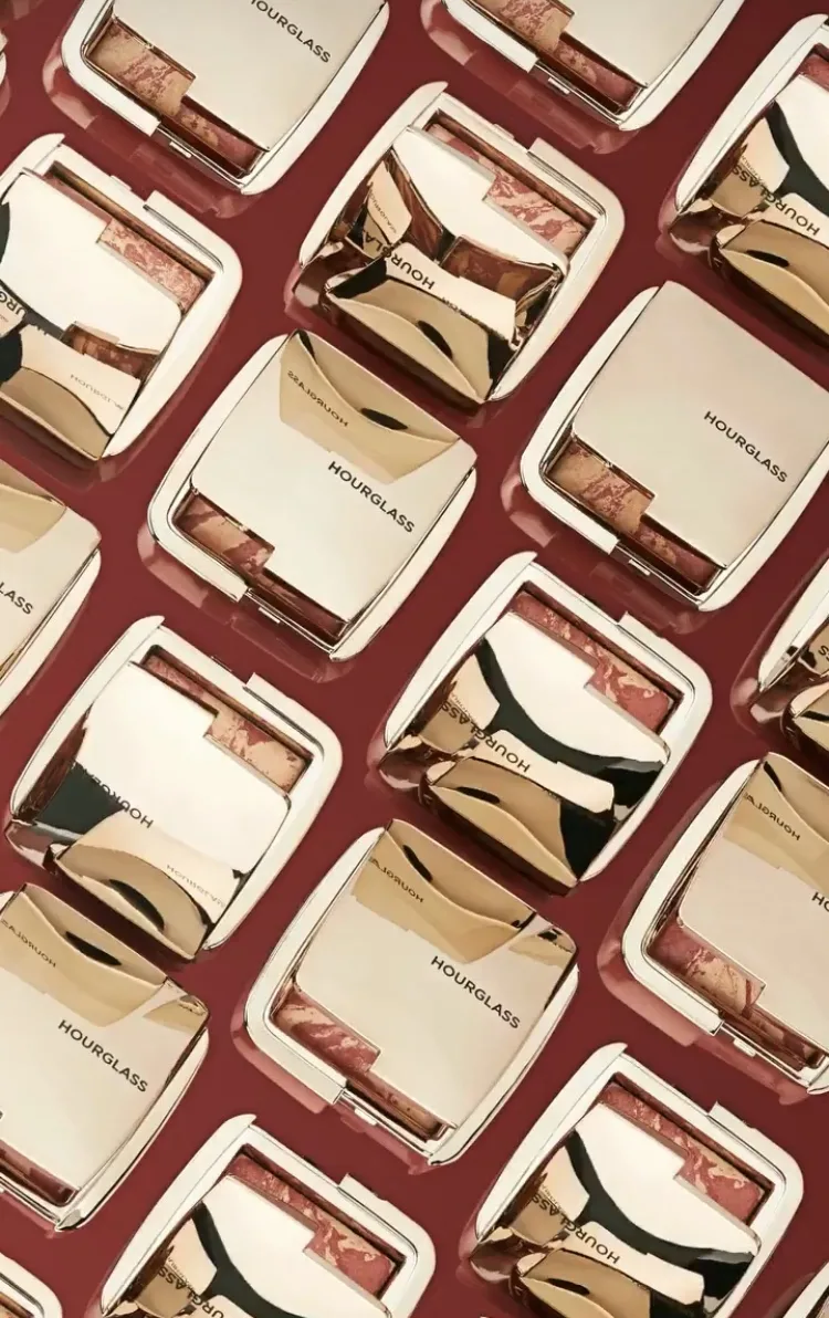 Hourglass At Night Ambient Lighting Blush