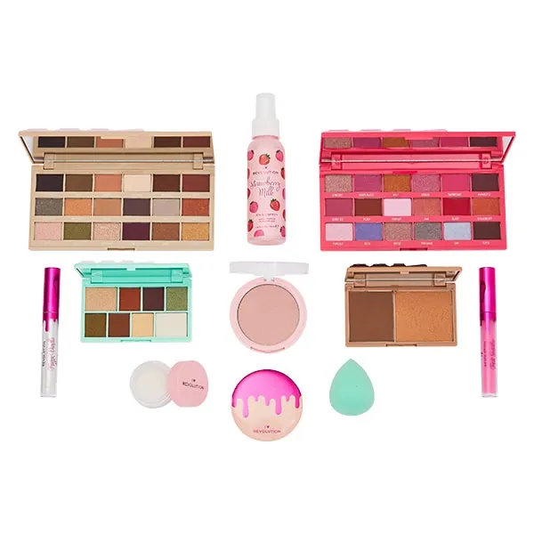 I Heart Revolution And Chill Makeup Gift Set