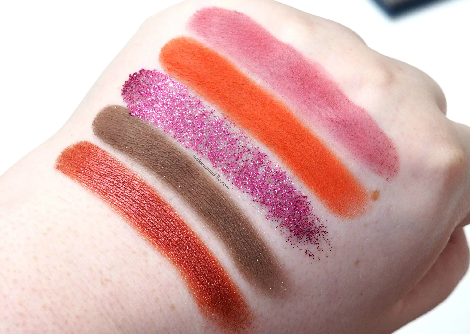 Revisão e amostras da paleta artística do evento principal Morphe 24M - MakeupMuddle.com