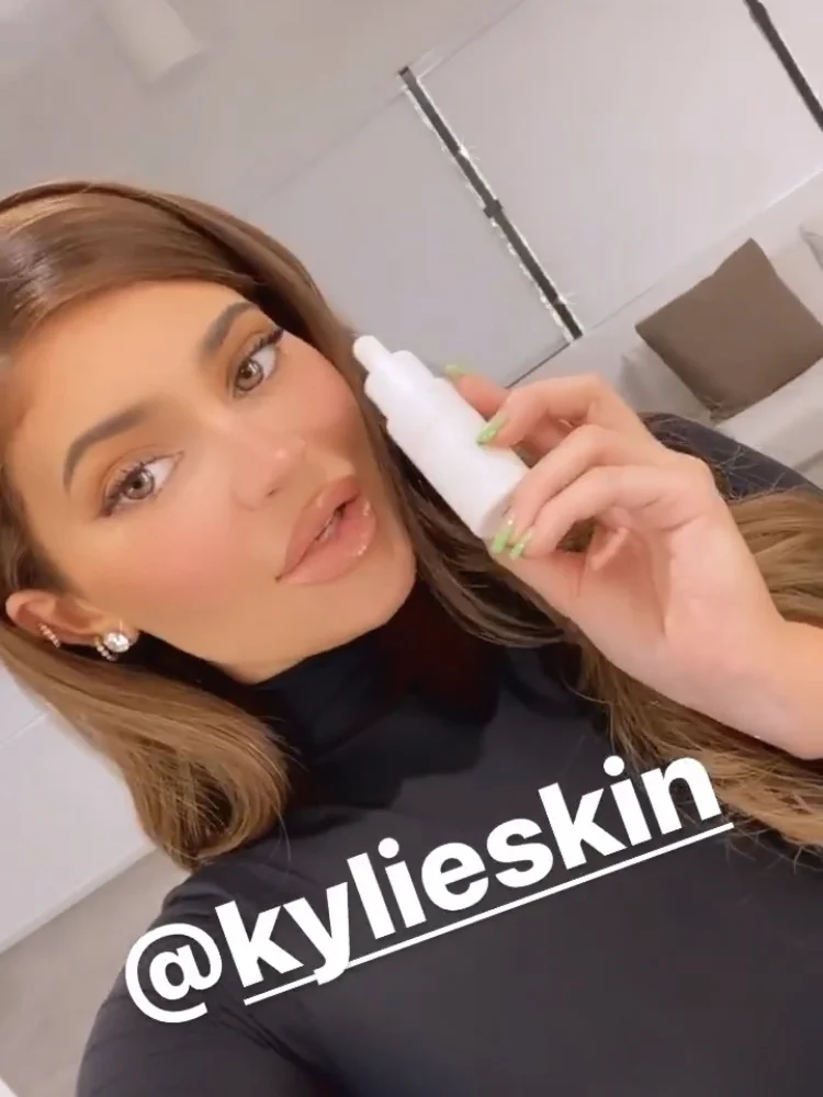 Kylie Skin Hyaluronic Acid Serum