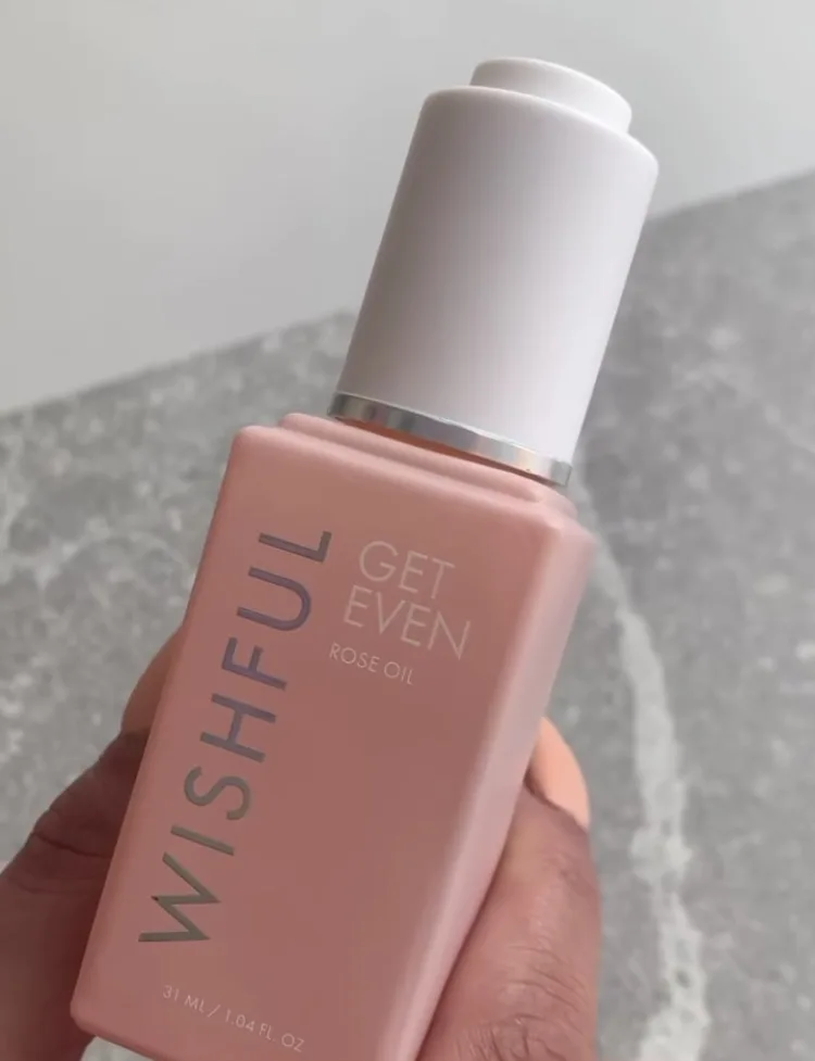 Huda Beauty Wishful Get Even Rose Oil