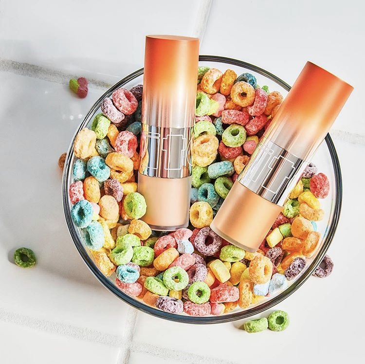 Item Beauty Powder Hour Blot, Brighten & Blur Powder