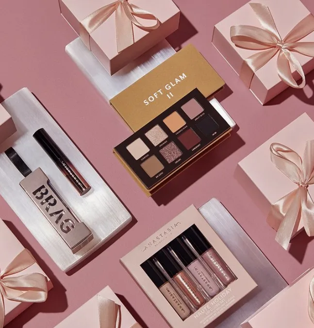Anastasia Beverly Hills Holiday Collection 2020 Reveal!