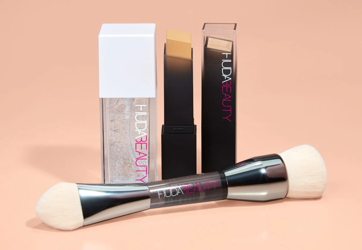 Huda Beauty #FauxFilter Skin Finish Stick Foundation