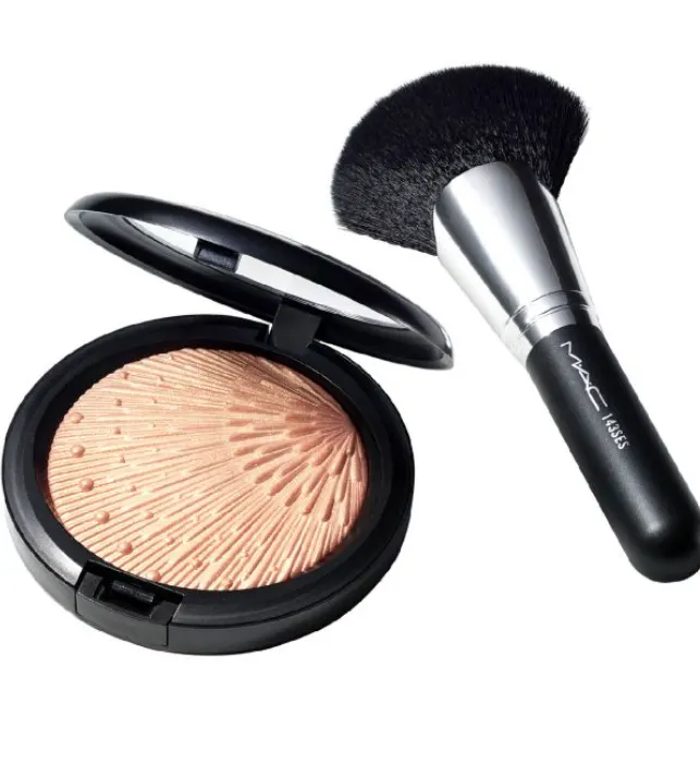 MAC Firelit Kit Holiday Collection 2020