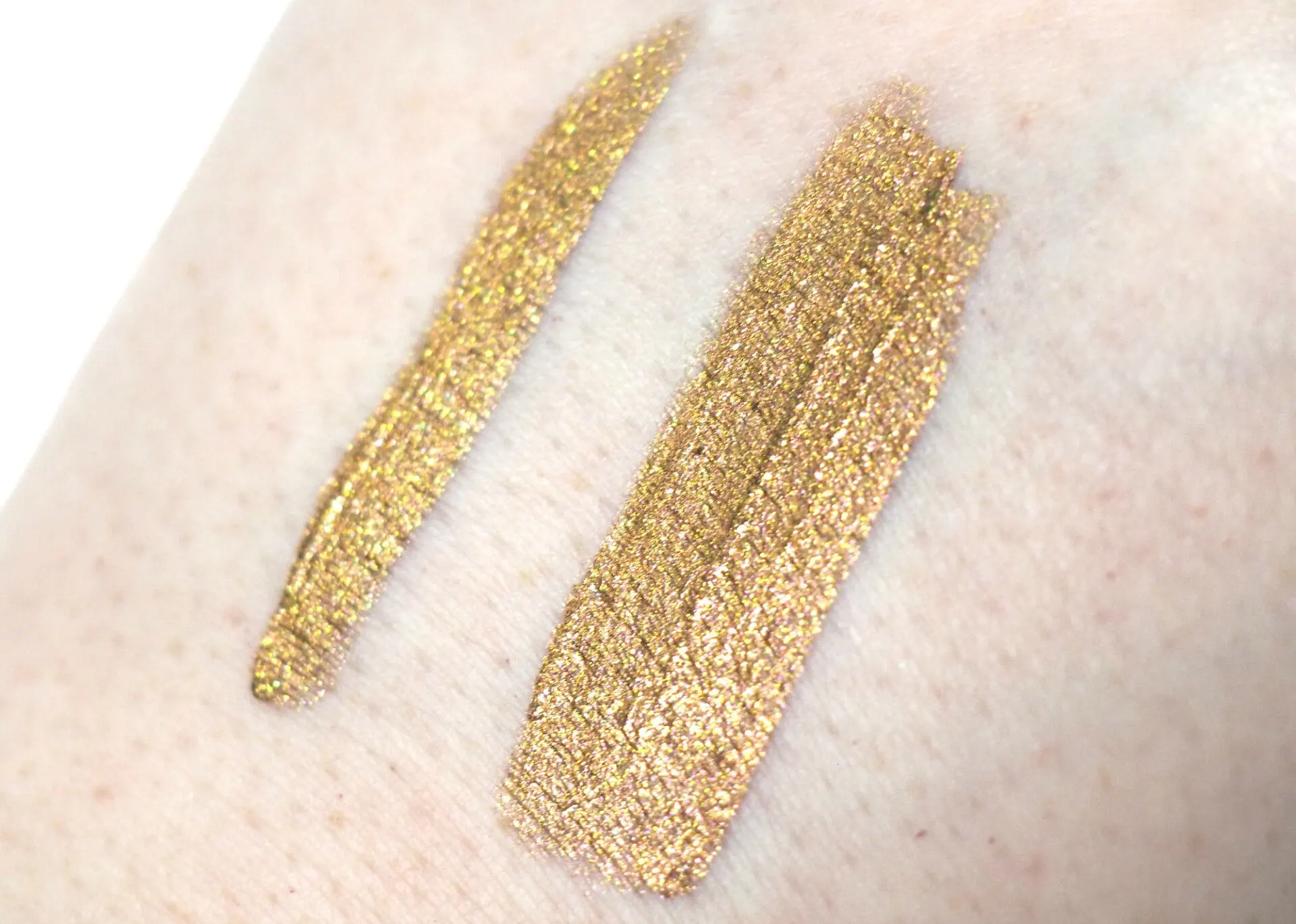 Natasha Denona Infra Nude Chromium Liquid Eyeshadow Review / Swatches