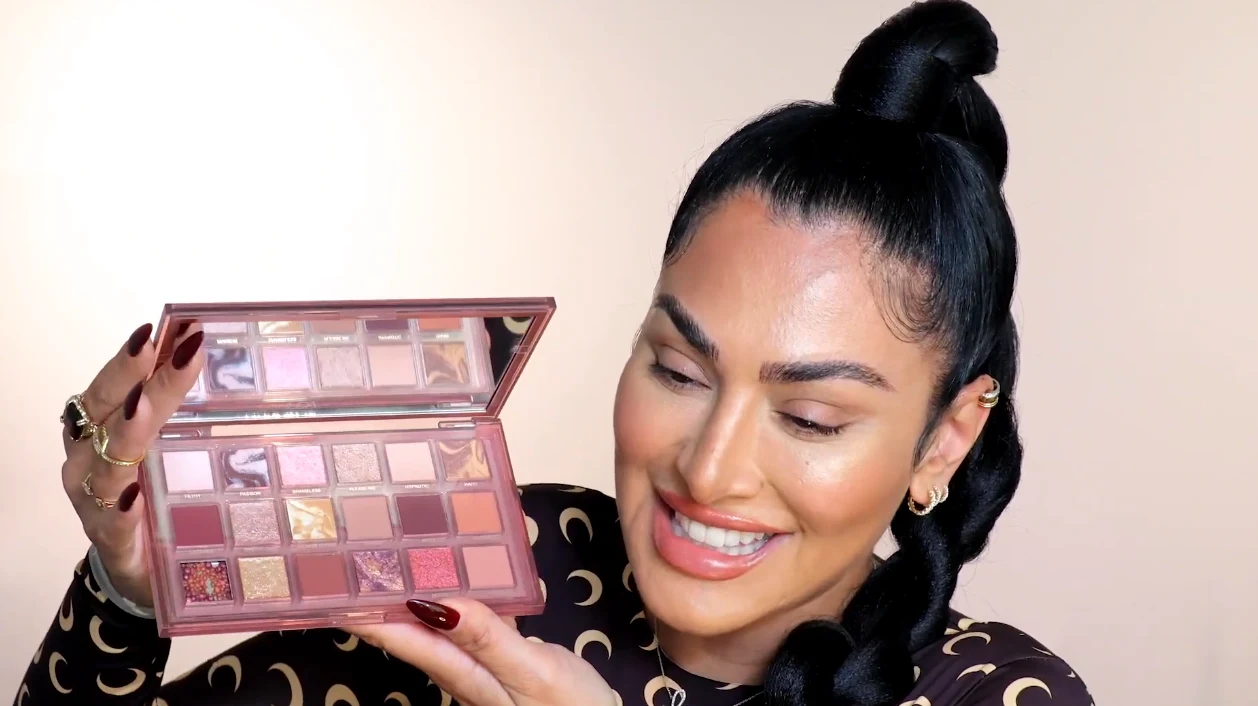 Huda Beauty Naughty Nude Eyeshadow Palette