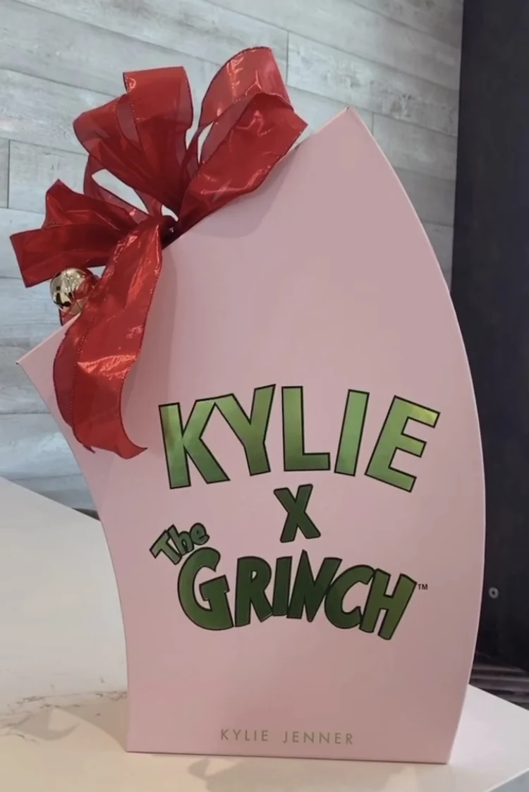 Kylie Cosmetics x The Grinch Holiday Collection