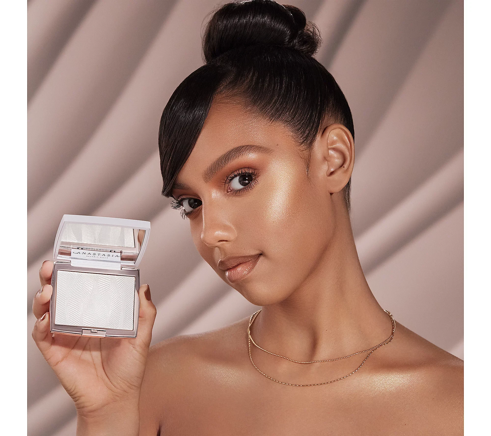 Anastasia Beverly Hills Iced Out Highlighter