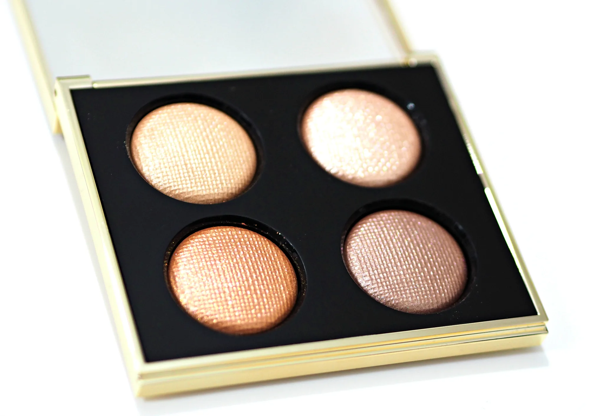 Bobbi Brown Rosy Glow Luxe Eye Quad Review / Swatches