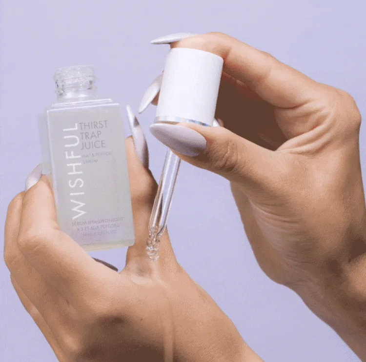 Huda Beauty Wishful Thirst Trap Juice HA3 Peptide Serum