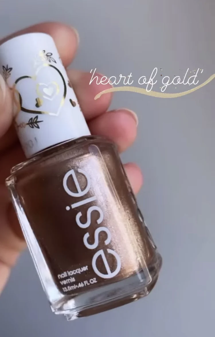 Essie Cupid's Beau Valentine's Day Collection 2021