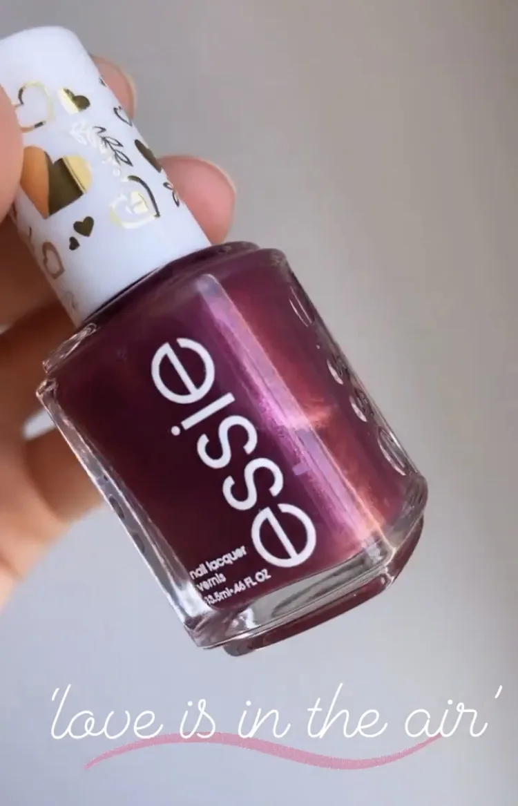Essie Cupid's Beau Valentine's Day Collection 2021