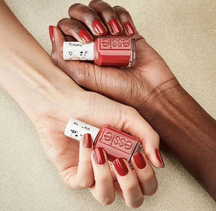 Essie Cupid's Beau Valentine's Day Collection 2021