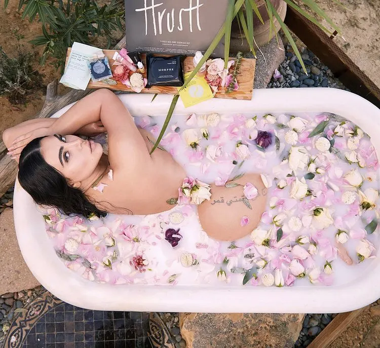 Morphe x Styled By Hrush Haul Self Care Essentials Kit