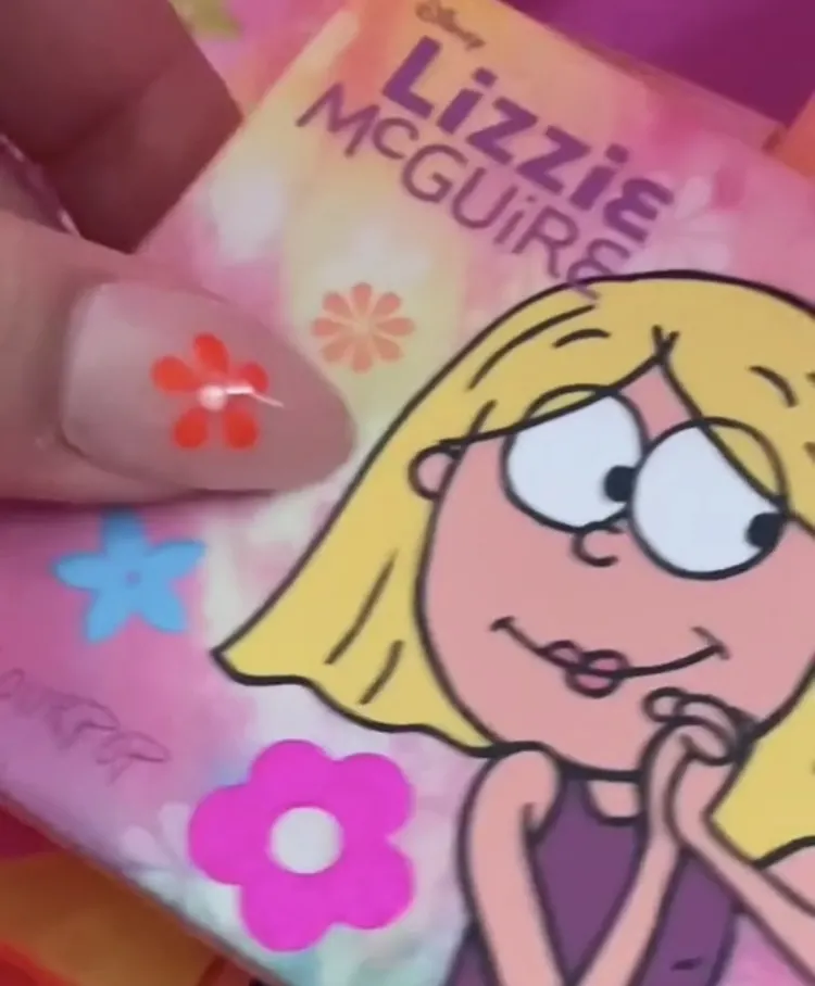 Colaboração ColourPop x Disney Lizzie McGuire