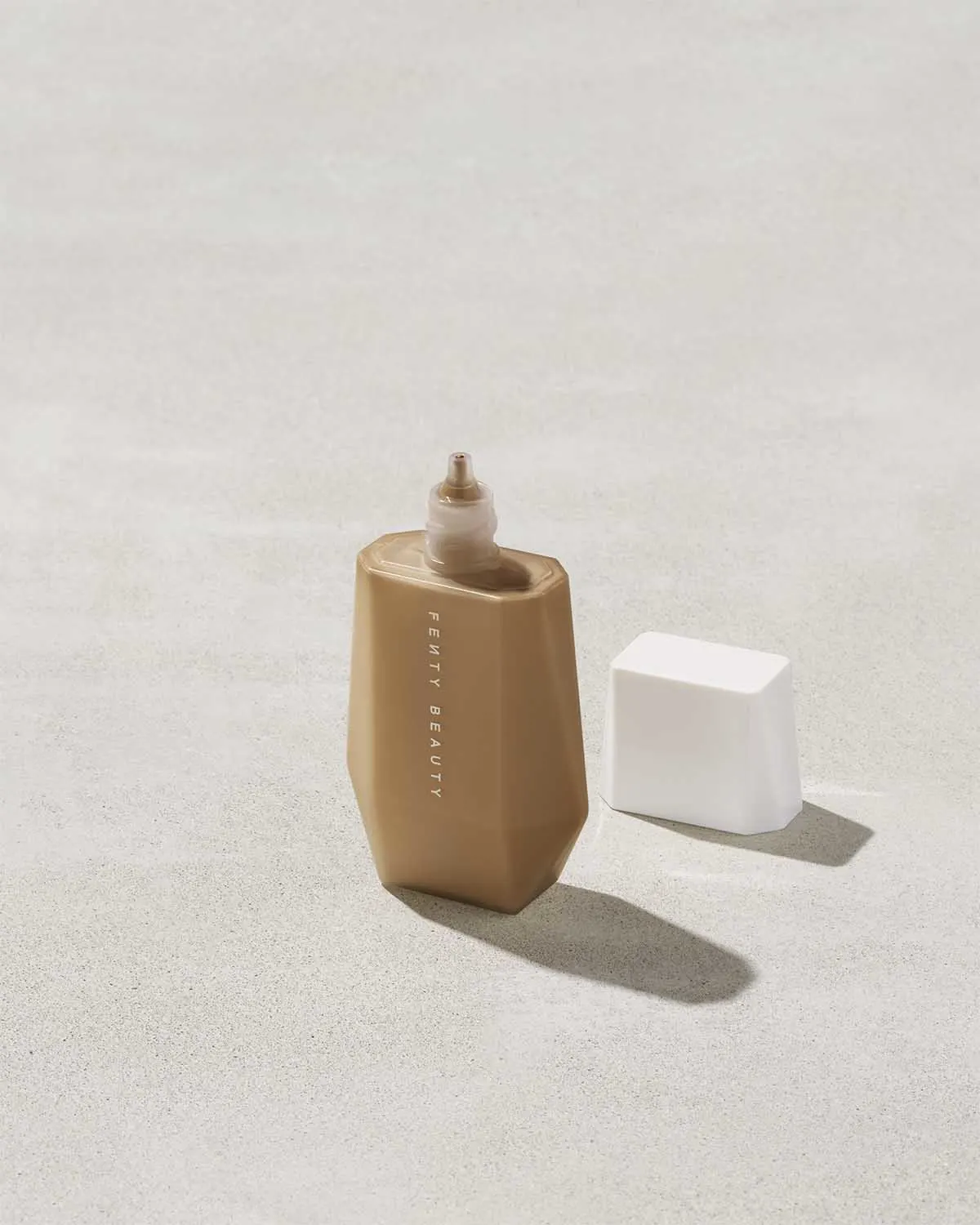 Fenty Beauty Eaze Drop Blurring Skin Tint