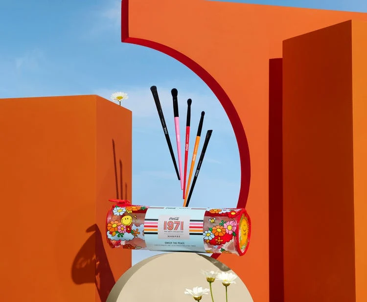 Morphe x Coca Cola 1971 Unity Collection