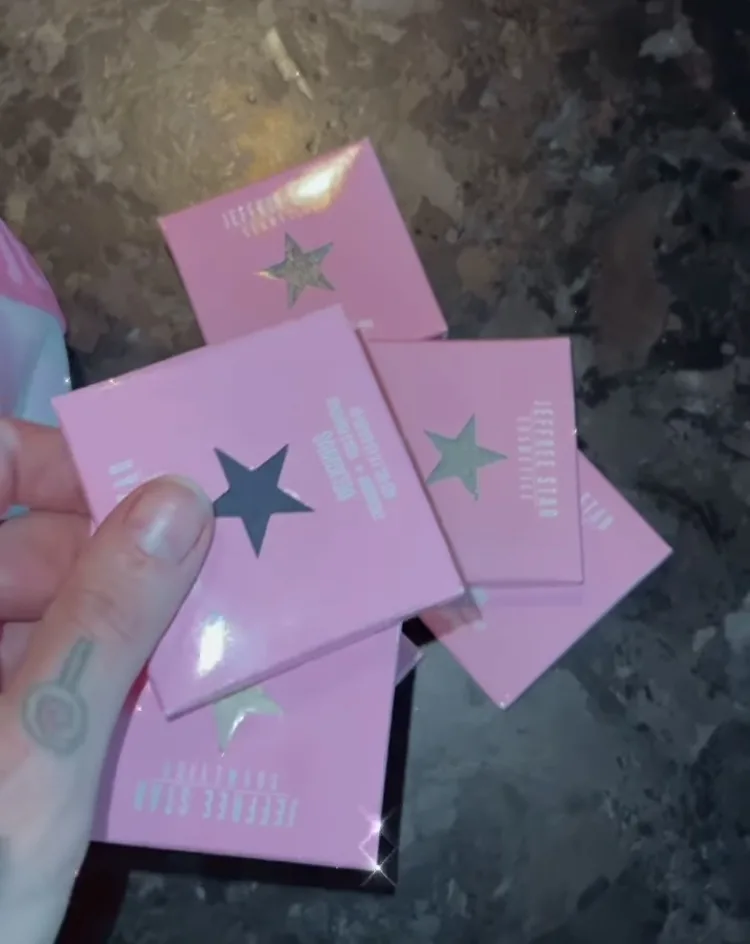 Jeffree Star Cosmetics Single Eyeshadows Collection