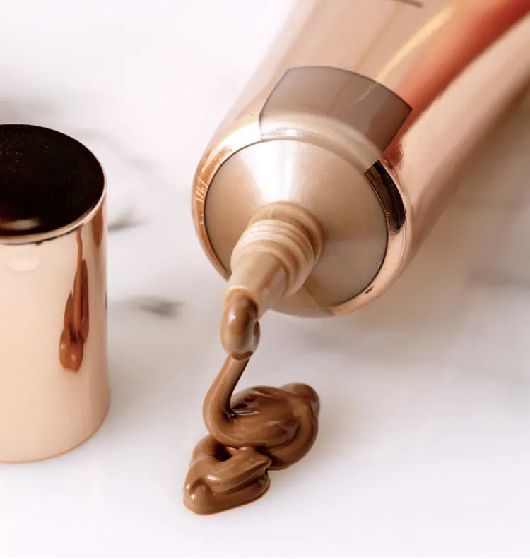 Iconic London Sheer Bronze Liquid Bronzer