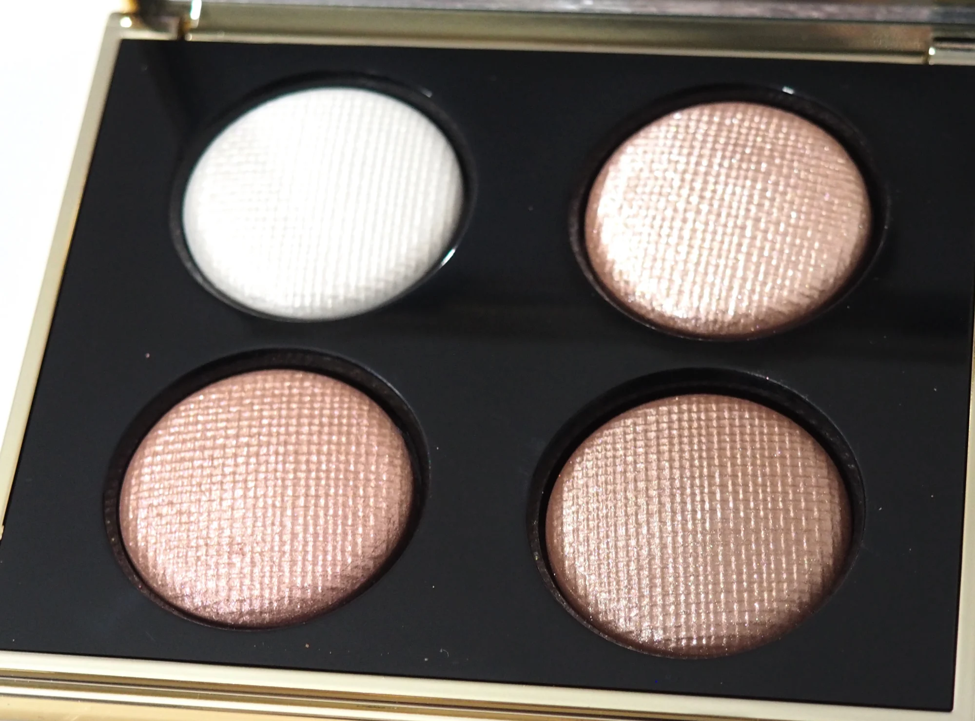 Bobbi Brown Pink Glow Luxe Eyeshadow Palette Review Swatches