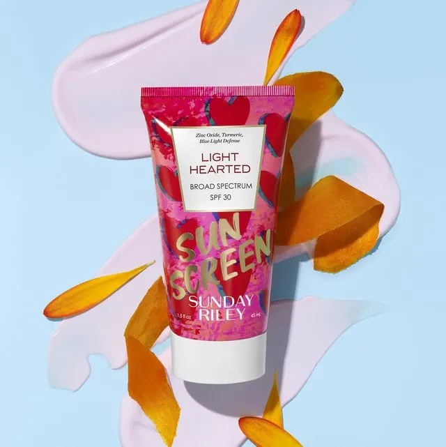 Сонцезахисний крем Sunday Riley Light Hearted Broad Spectrum SPF30