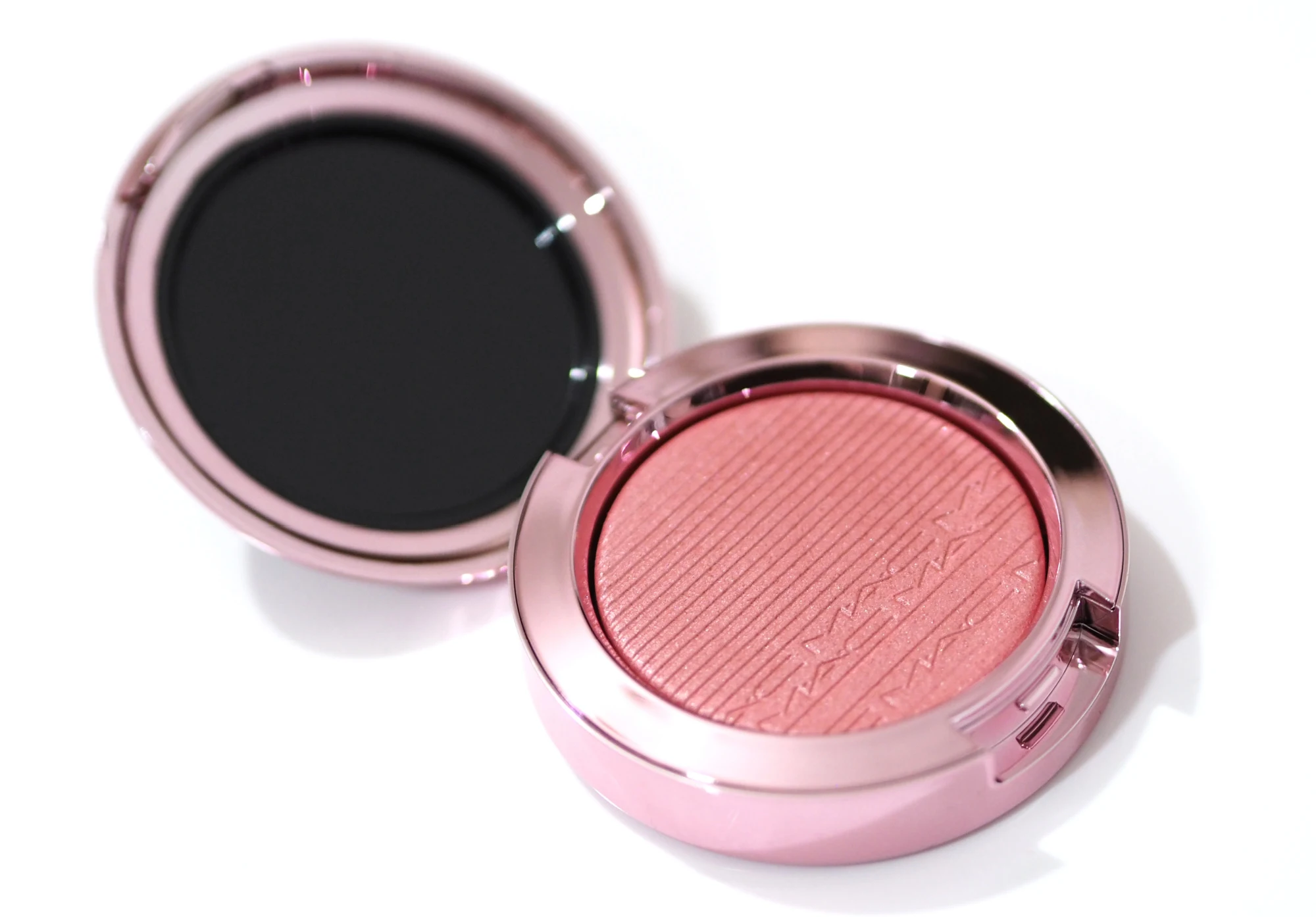 MAC Black Cherry Room To Bloom Extra Dimension Blush