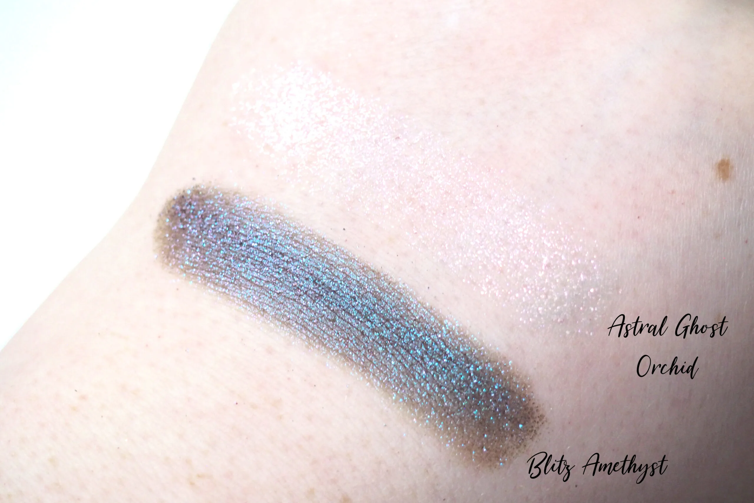 Pat McGrath Labs Mothership III Subversive Eyeshadow Palette Review / Swatches