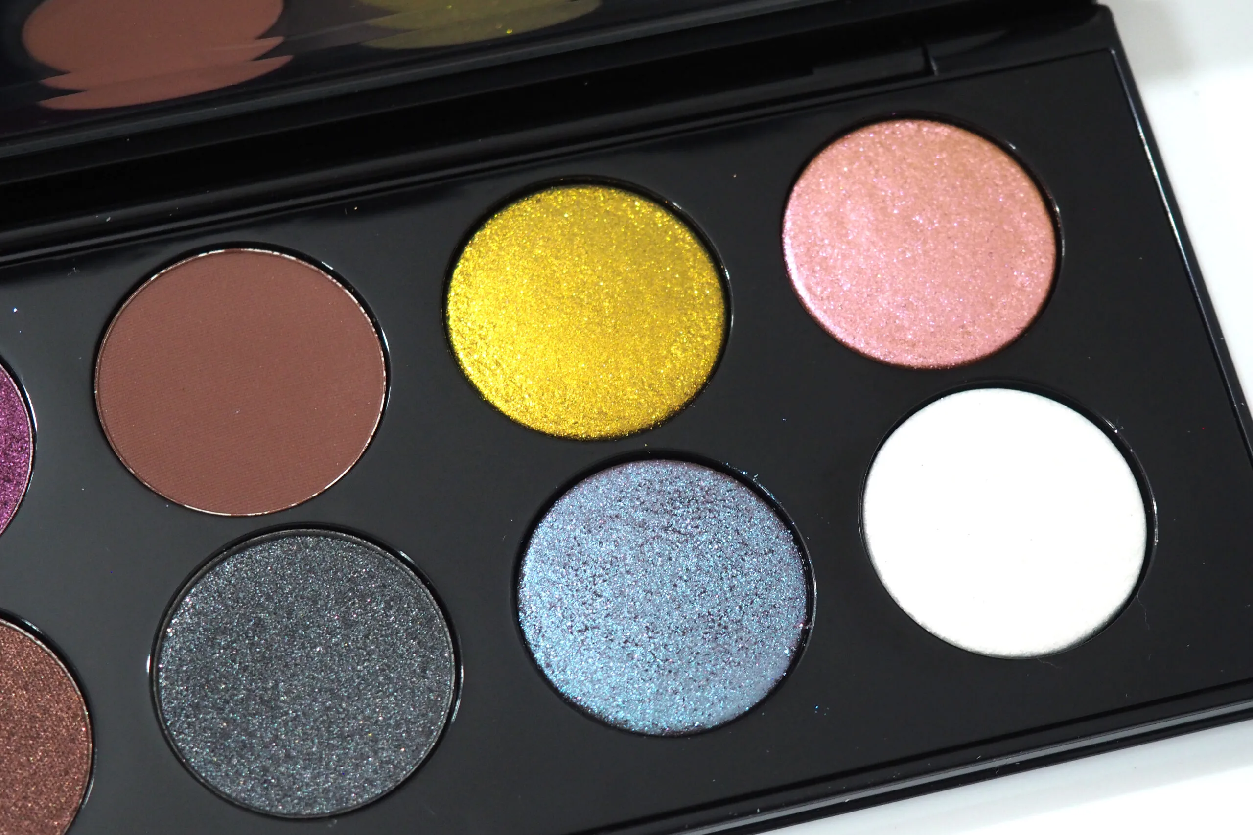 Pat McGrath Labs Mothership III Subversive Eyeshadow Palette Review / Swatches