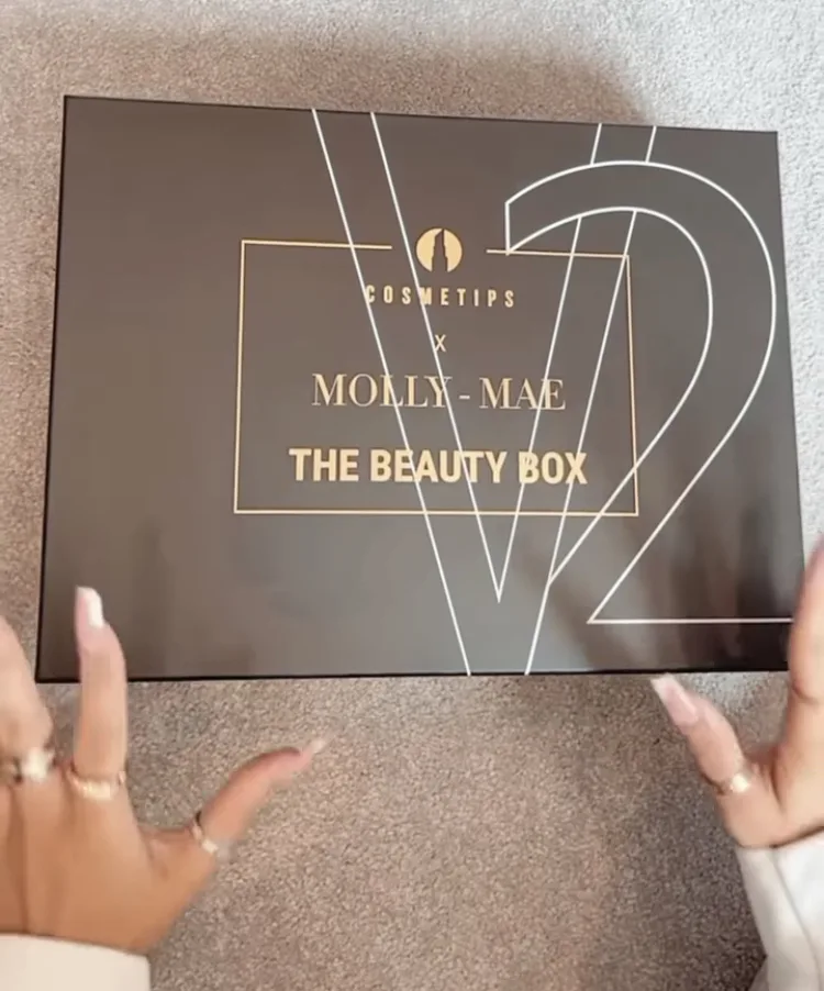 Cosmetips x Molly Mae The Beauty Box V2